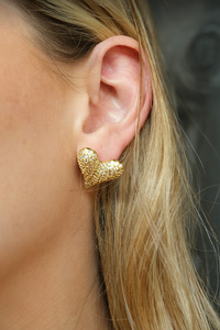 HINNA HEART STUDS